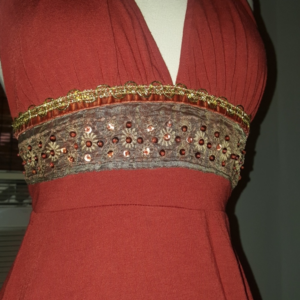 Dress - Picture 2 of 2